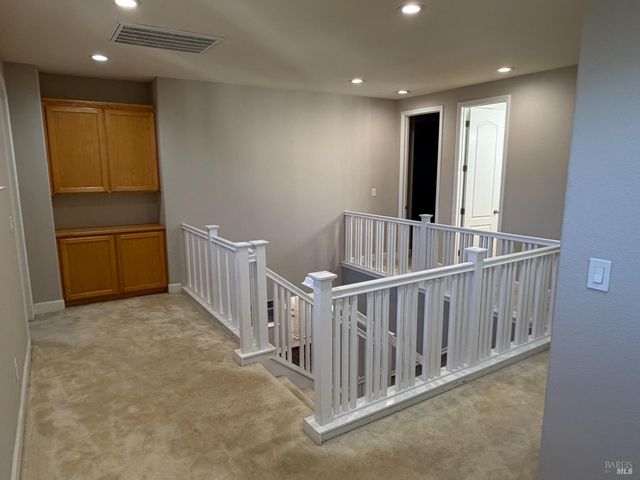 6223 Newhaven Ln, Vallejo, CA 94591