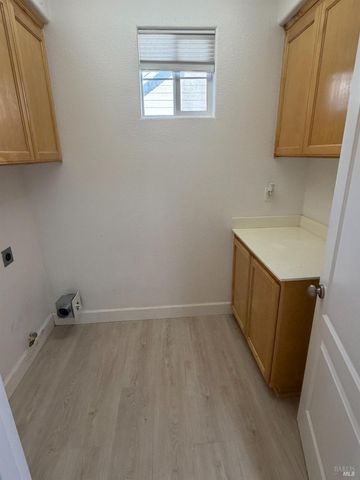 6223 Newhaven Ln, Vallejo, CA 94591