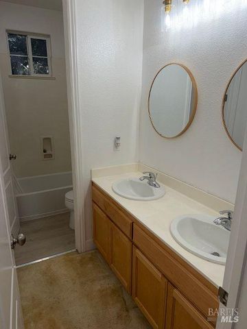 6223 Newhaven Ln, Vallejo, CA 94591