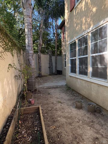 6223 Newhaven Ln, Vallejo, CA 94591