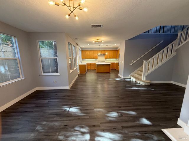 6223 Newhaven Ln, Vallejo, CA 94591