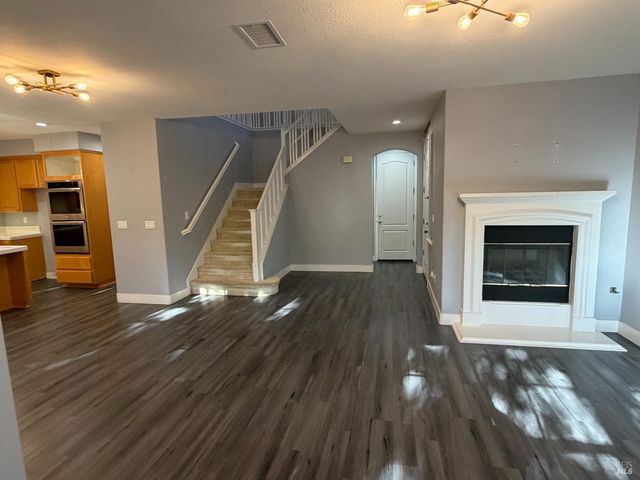 6223 Newhaven Ln, Vallejo, CA 94591