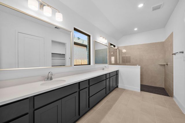 10290 Bluegill Crest Drive, Willis, TX 77318