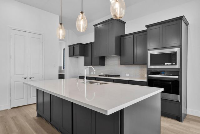 10290 Bluegill Crest Drive, Willis, TX 77318