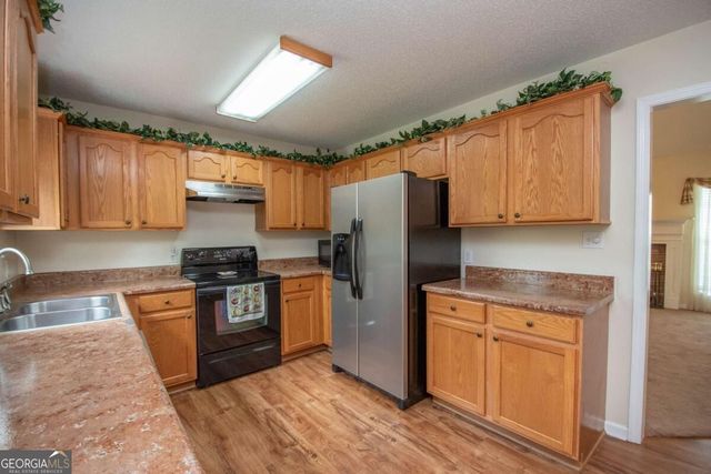 55 Woodrow Place, Newnan, GA 30263