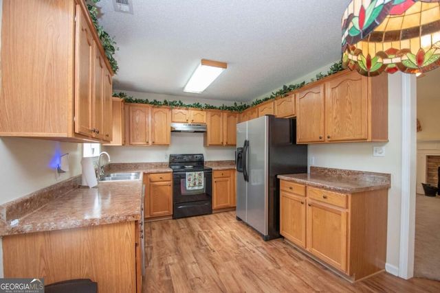 55 Woodrow Place, Newnan, GA 30263