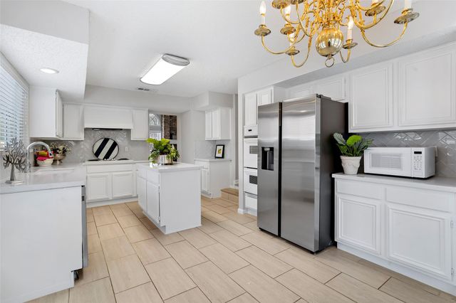 12800 Briar Forest Drive 48, Houston, TX 77077