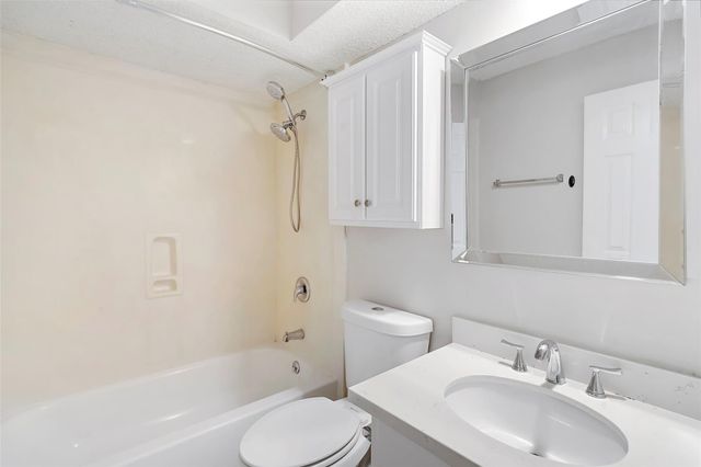 12800 Briar Forest Drive 48, Houston, TX 77077