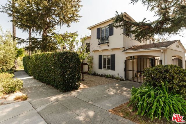 3008 Motor Avenue, Los Angeles, CA 90064
