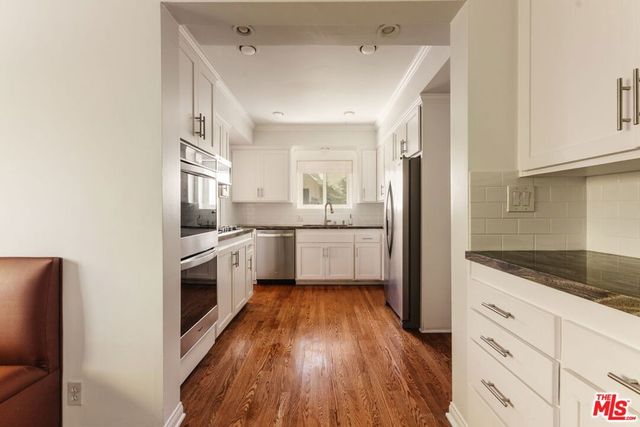 3008 Motor Avenue, Los Angeles, CA 90064