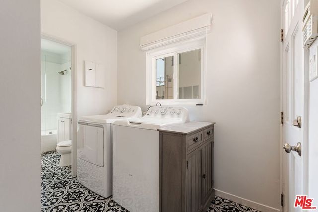 3008 Motor Avenue, Los Angeles, CA 90064