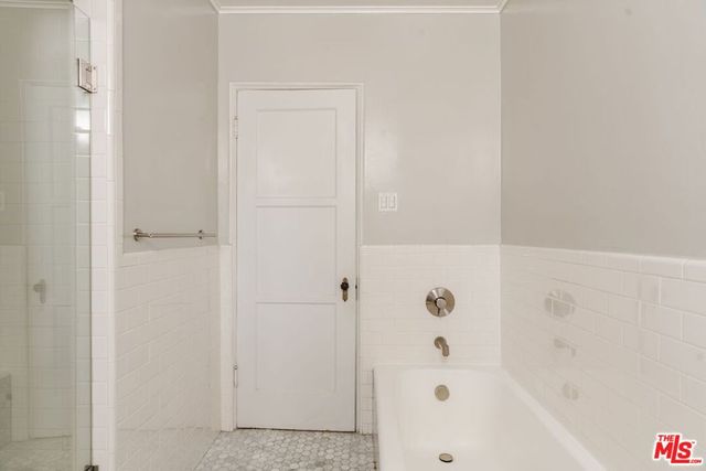 3008 Motor Avenue, Los Angeles, CA 90064