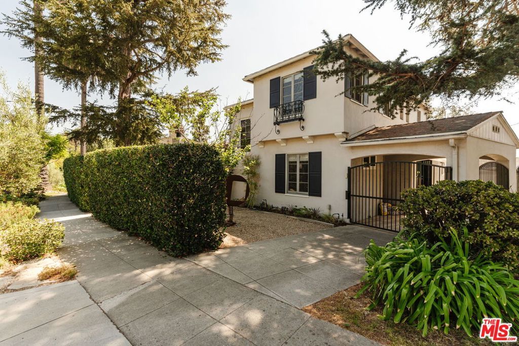 3008 Motor Avenue, Los Angeles, CA 90064
