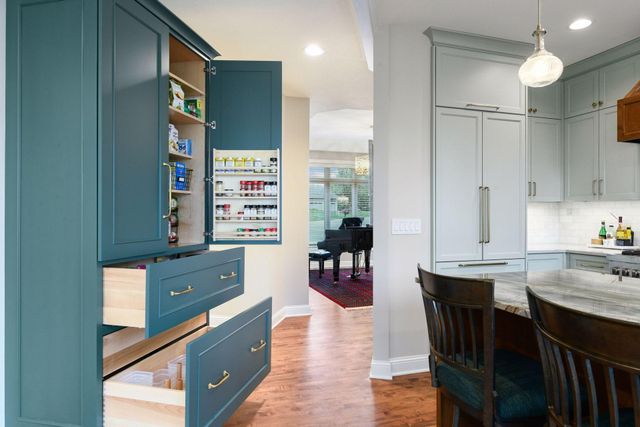 1280 Zircon Lane N, Plymouth, MN 55447