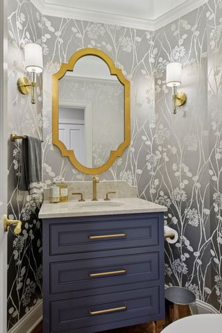 1280 Zircon Lane N, Plymouth, MN 55447