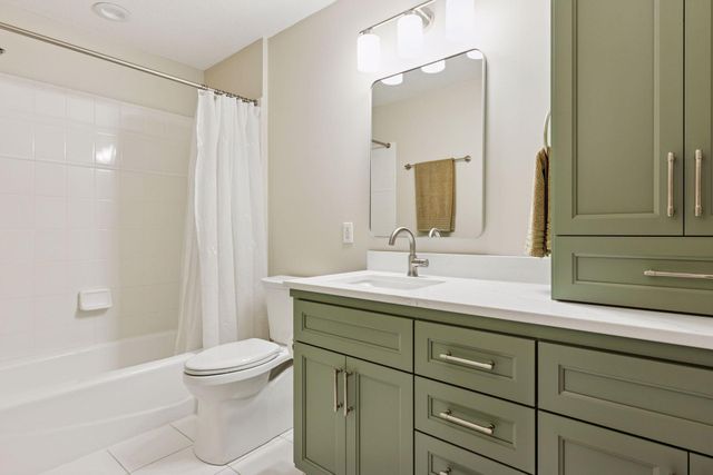 1280 Zircon Lane N, Plymouth, MN 55447