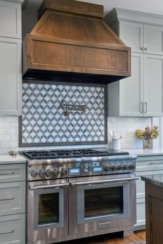 1280 Zircon Lane N, Plymouth, MN 55447