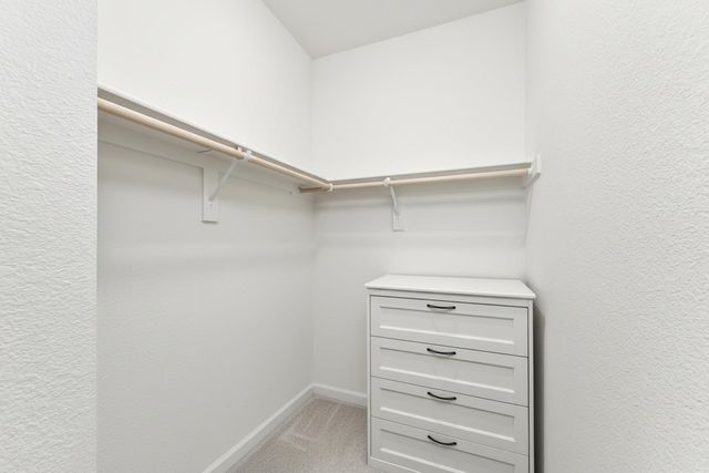 781 Chalice Creek Dr, Plumas Lake, CA 95961