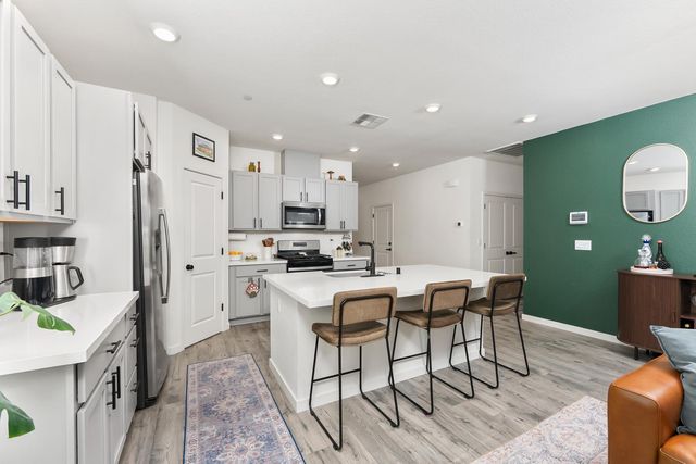 781 Chalice Creek Dr, Plumas Lake, CA 95961