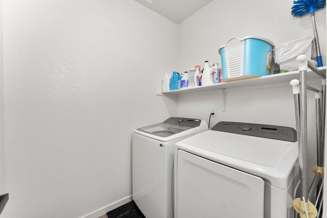 781 Chalice Creek Dr, Plumas Lake, CA 95961