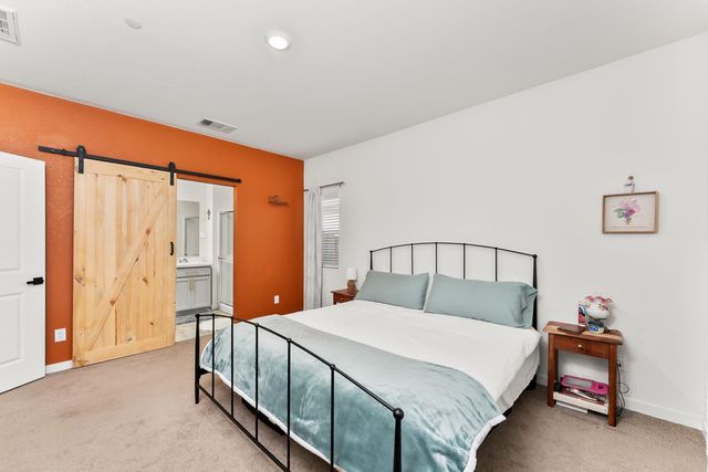 781 Chalice Creek Dr, Plumas Lake, CA 95961