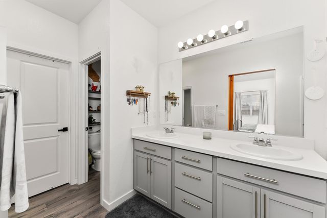 781 Chalice Creek Dr, Plumas Lake, CA 95961