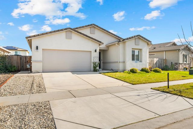 781 Chalice Creek Dr, Plumas Lake, CA 95961