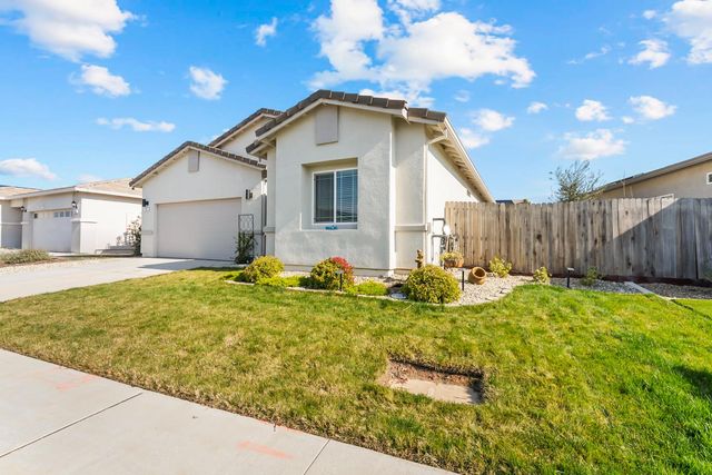 781 Chalice Creek Dr, Plumas Lake, CA 95961