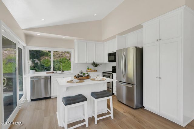 1855 Brooktree Court, Thousand Oaks, CA 91362