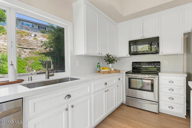 1855 Brooktree Court, Thousand Oaks, CA 91362