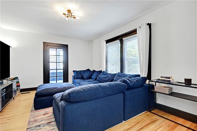 4311 Mercier Street 1N, Kansas City, MO 64111