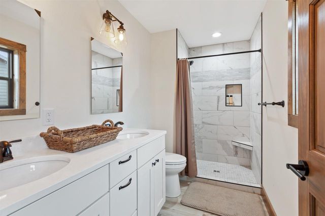 N8813 N Fly Rod Court, New Lisbon, WI 53950