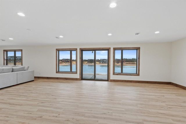 N8813 N Fly Rod Court, New Lisbon, WI 53950