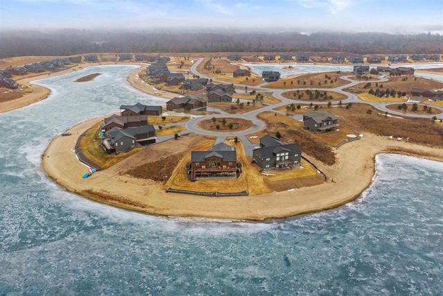 N8813 N Fly Rod Court, New Lisbon, WI 53950