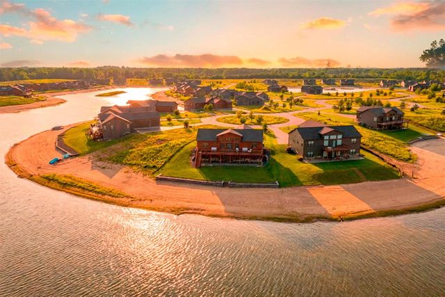 N8813 N Fly Rod Court, New Lisbon, WI 53950