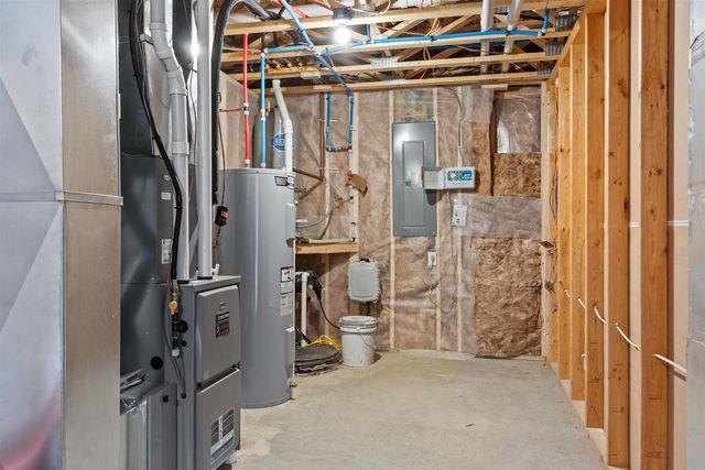 N8813 N Fly Rod Court, New Lisbon, WI 53950