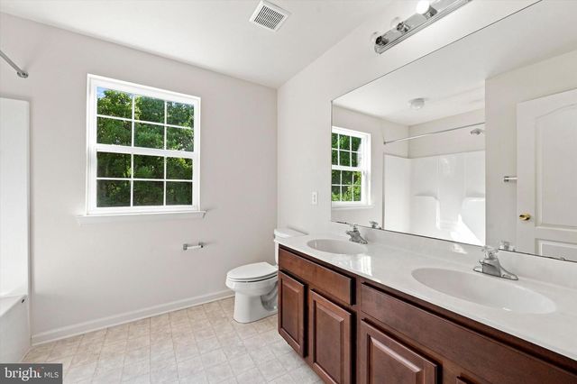 410 JANET CT, New Castle, DE 19720