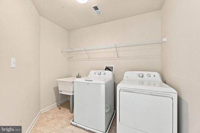 410 JANET CT, New Castle, DE 19720