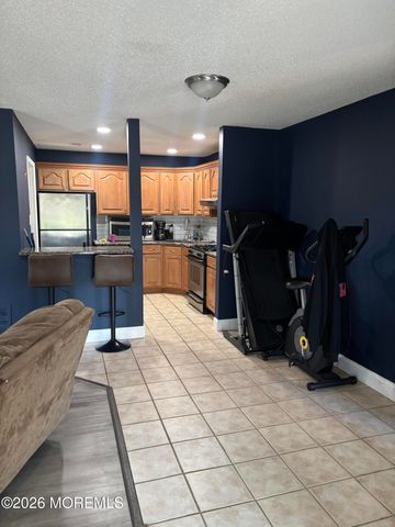 14-1 Providence Court, Freehold, NJ 07728