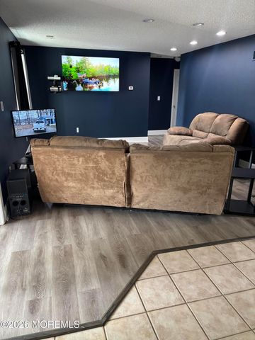 14-1 Providence Court, Freehold, NJ 07728