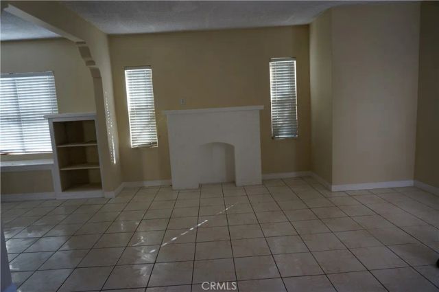 12526 Menlo Ave, Hawthorne, CA 90250