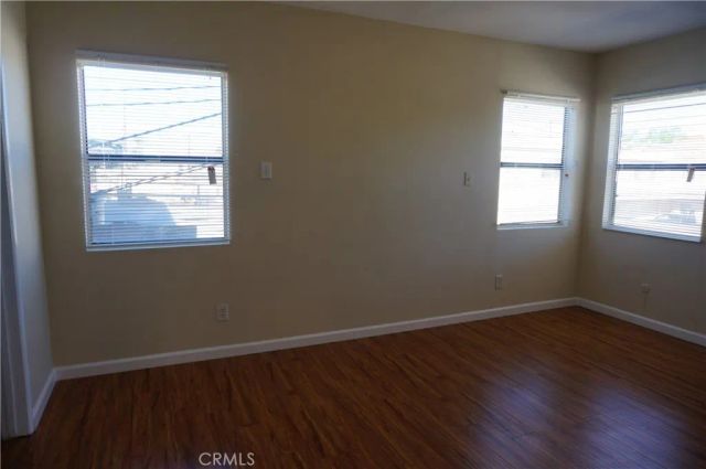 12526 Menlo Ave, Hawthorne, CA 90250