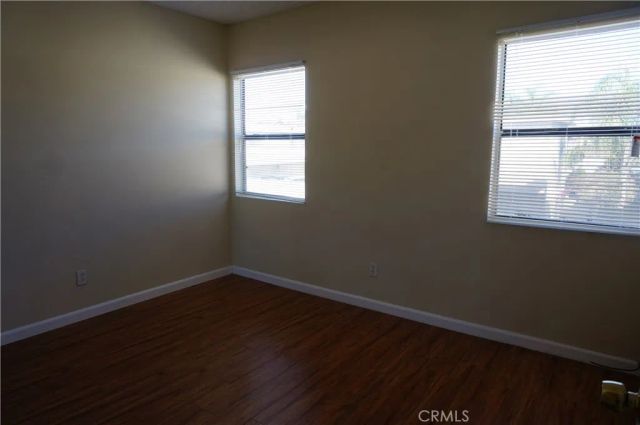 12526 Menlo Ave, Hawthorne, CA 90250