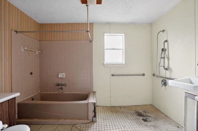 16119 Pine Street, Channelview, TX 77530