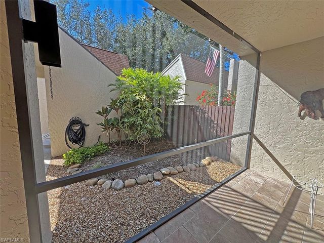 15400 Cedarwood LN # 102, Naples, FL 34110