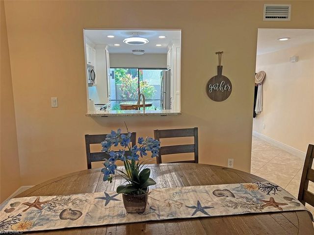 15400 Cedarwood LN # 102, Naples, FL 34110