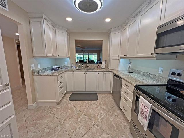 15400 Cedarwood LN # 102, Naples, FL 34110