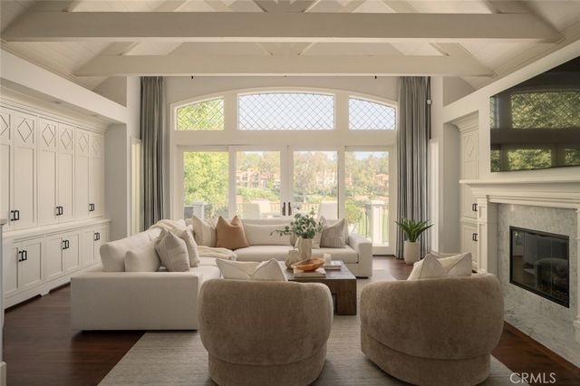 2 Royal Saint George Road, Newport Beach, CA 92660