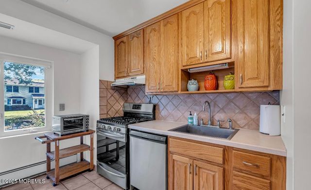 221 Harrison Avenue, Oakhurst, NJ 07755