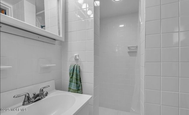 221 Harrison Avenue, Oakhurst, NJ 07755